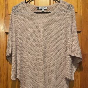 Jennifer LopezTextured Tops